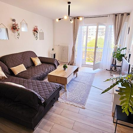 Logement Dans Residence - A 10 Km Du Centre Ville Et A 5 Minute Du Parlement Europeen Avec Parking Gratuit Hoenheim المظهر الخارجي الصورة